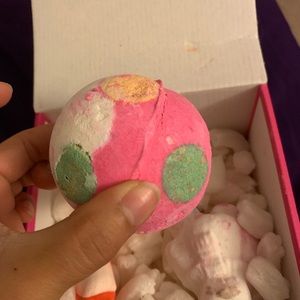 Bundle of bathbombs